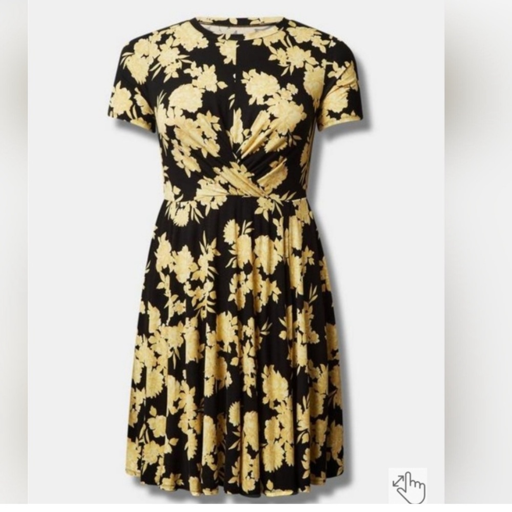 TORRID At the Knee Drape front Black Dress with Yellow Floral Print Midi EUC